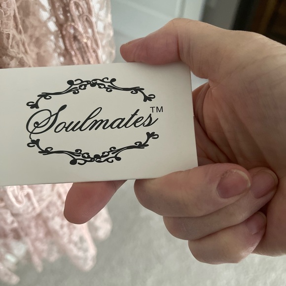 Women’s Lace Formal 3 PC. Set - Picture 7 of 15